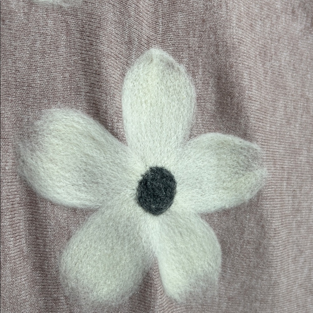Aaeda  Pink Floral Women's Sweater 1X - Picture 4 of 6